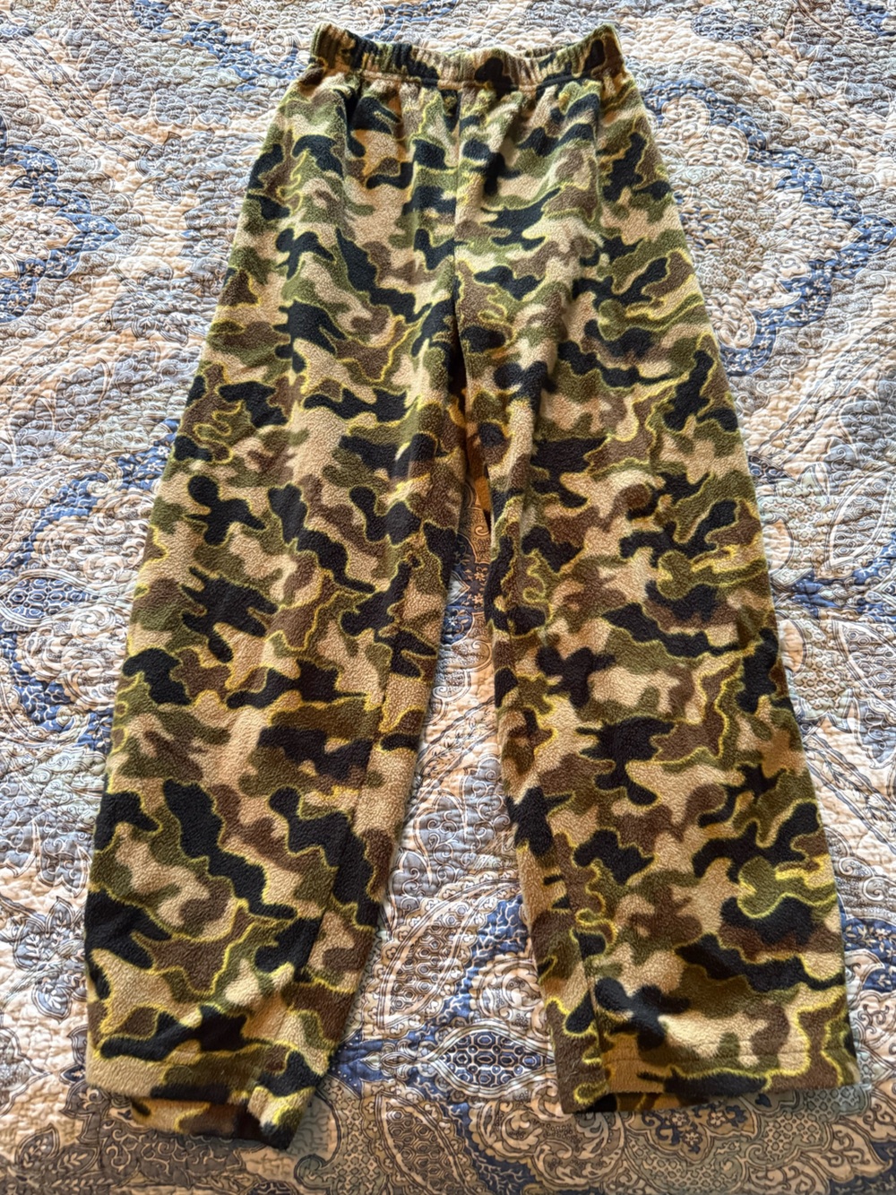 Faded Glory Olive & Brown Camo Fleece Pants size small 6/7